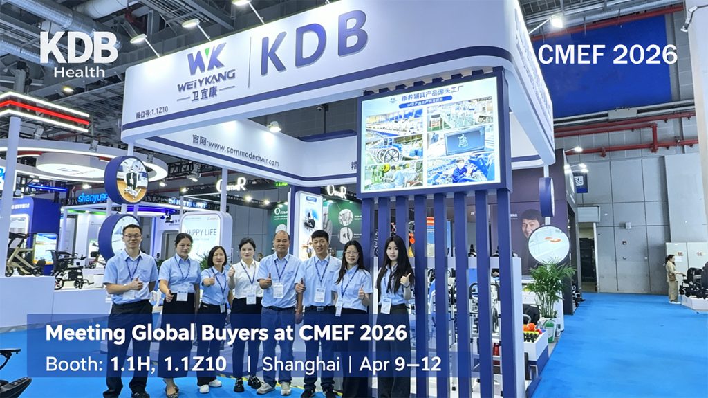 KDB Medical team group photo at CMEF 2026 medical equipment exhibition booth